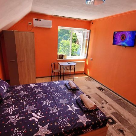 Like Home Hostel & Tours Тирасполь Номер фото