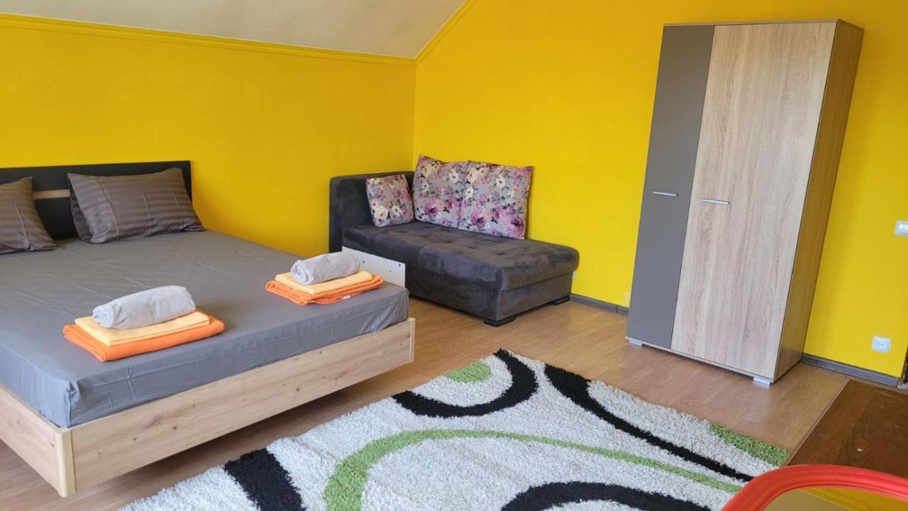 Like Home Hostel & Tours Тирасполь Экстерьер фото